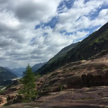 Zerzer Διαμέρισμα Ried im Oberinntal